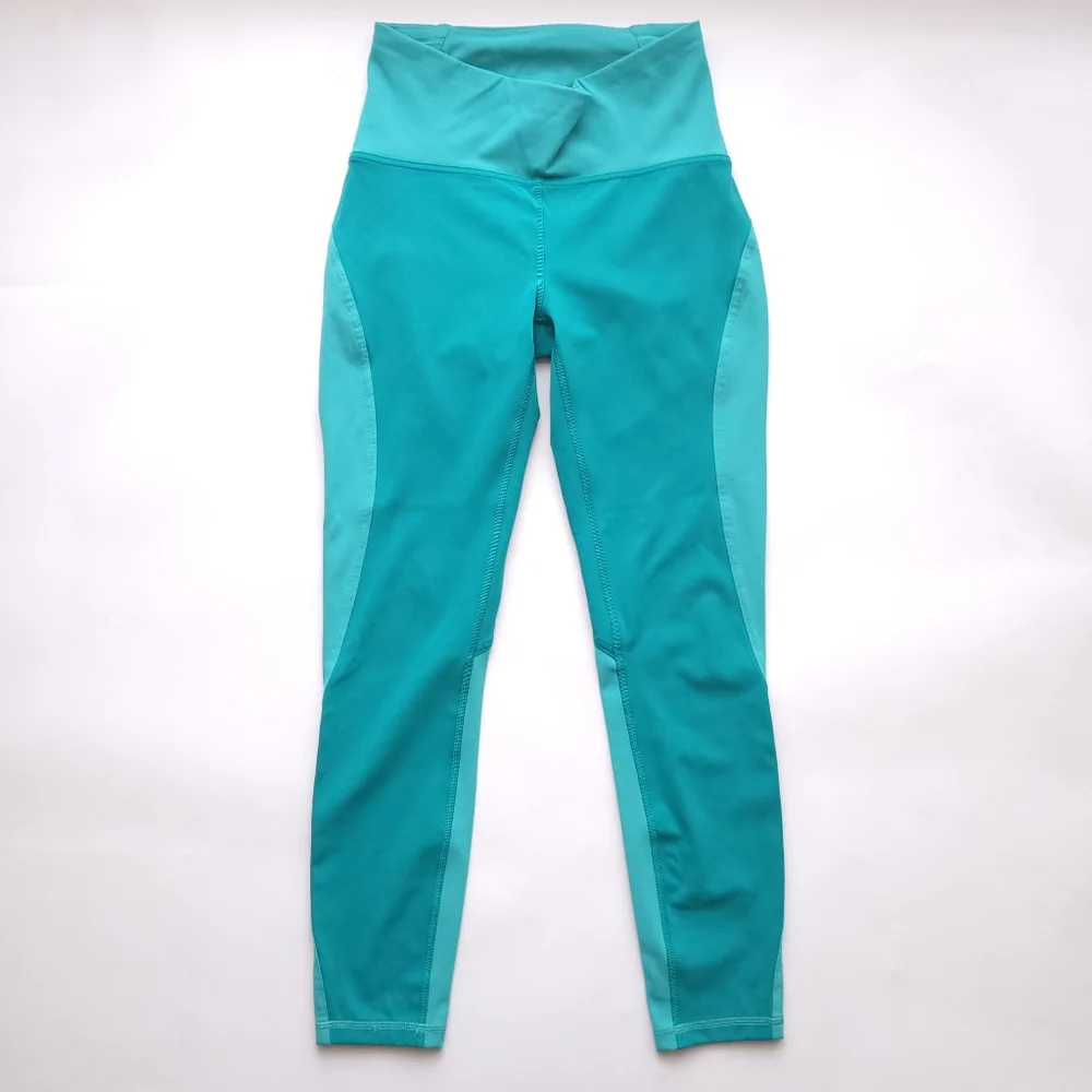 Like New Lululemon Train Times 7/8 Pant *Blocked 25" - Picture 7 of 14